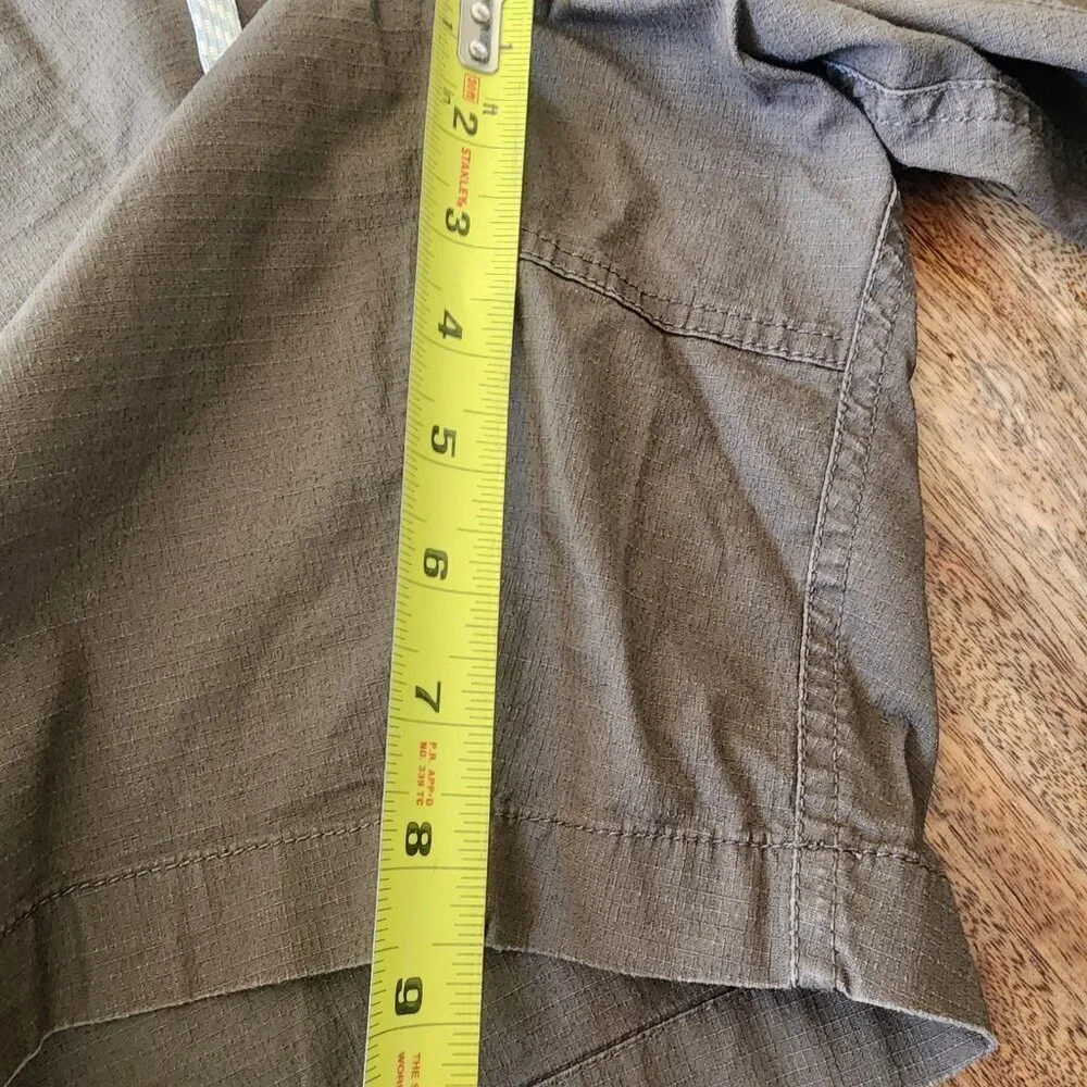 Vuori Shorts Mens Medium Green Ripstop Elastic Waist Drawstring Hiking Casual